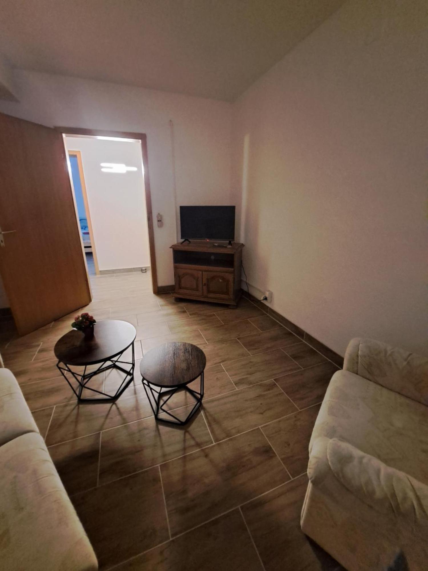 Wohnung Mit 2 - 3 Zimmern Ballenberg Экстерьер фото
